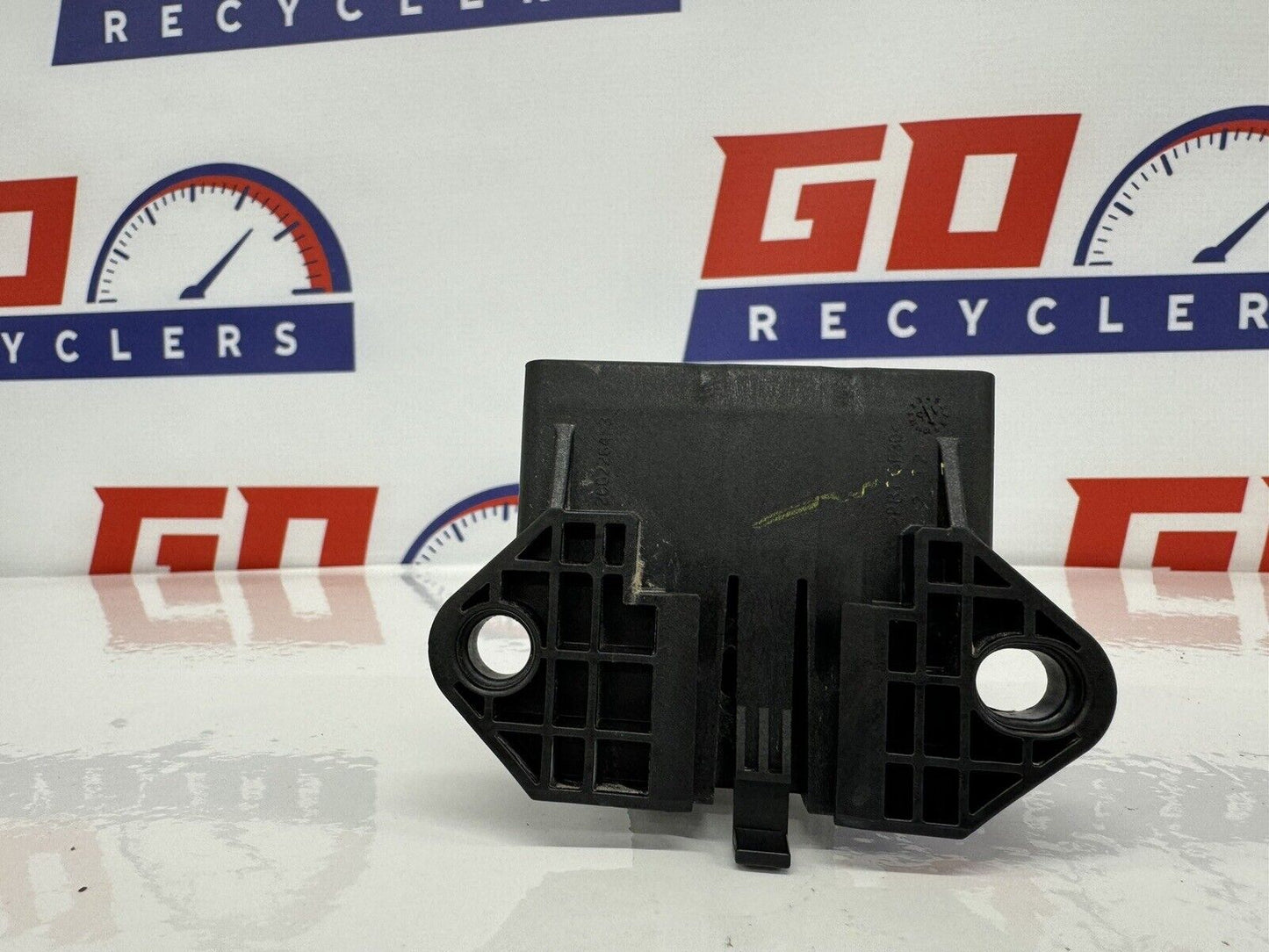 2015-2019 Ford Fusion FUEL PUMP CONTROL MODULE OEM FU5A-9D370-KA #0003