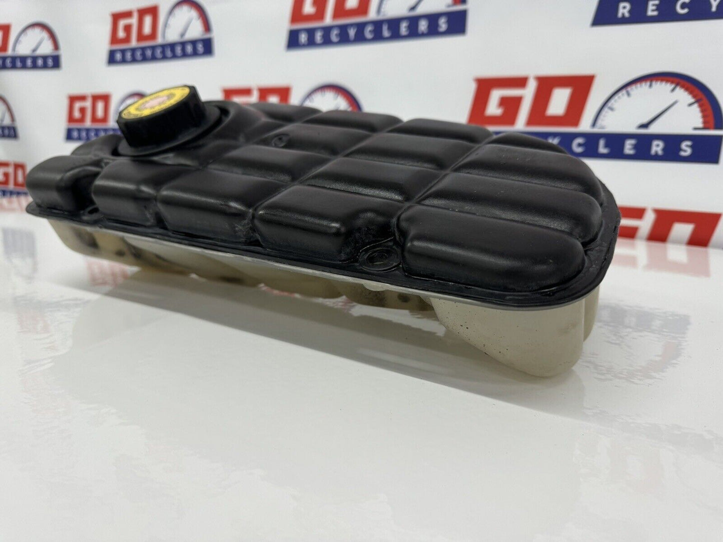 2000-2004 C5 Corvette Coolant Reservoir Overflow Surge Tank GM 10430189 #0001