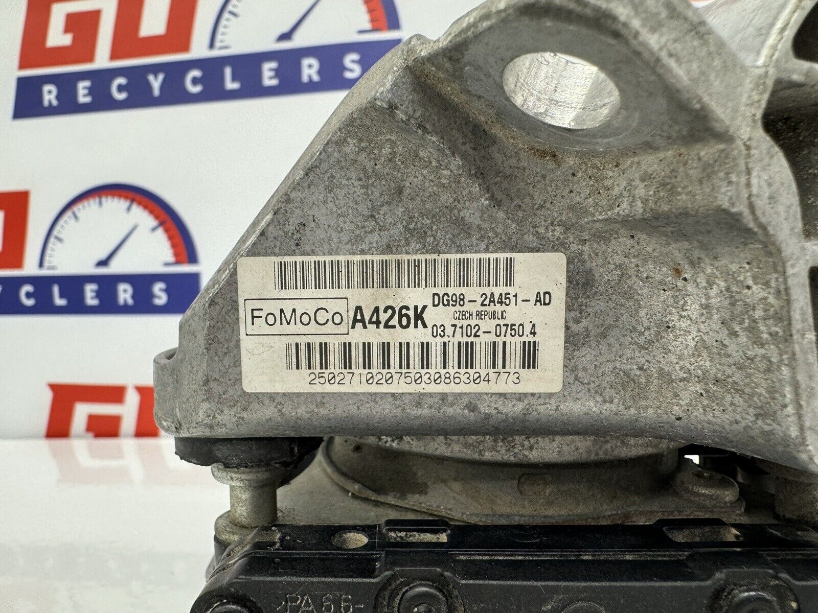 13-22 Ford C-Max Fusion Lincoln MKZ Vacuum Pump Brake Booster DG98-2A451-AC OEM