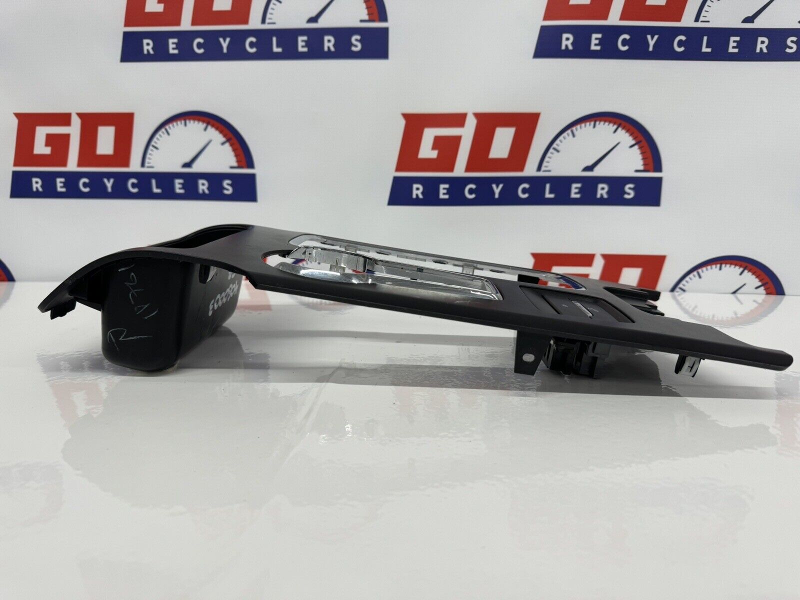 2017-2020 FORD FUSION ENERGI TI CENTER CONSOLE SHIFTER BEZEL COVER TRIM OEM