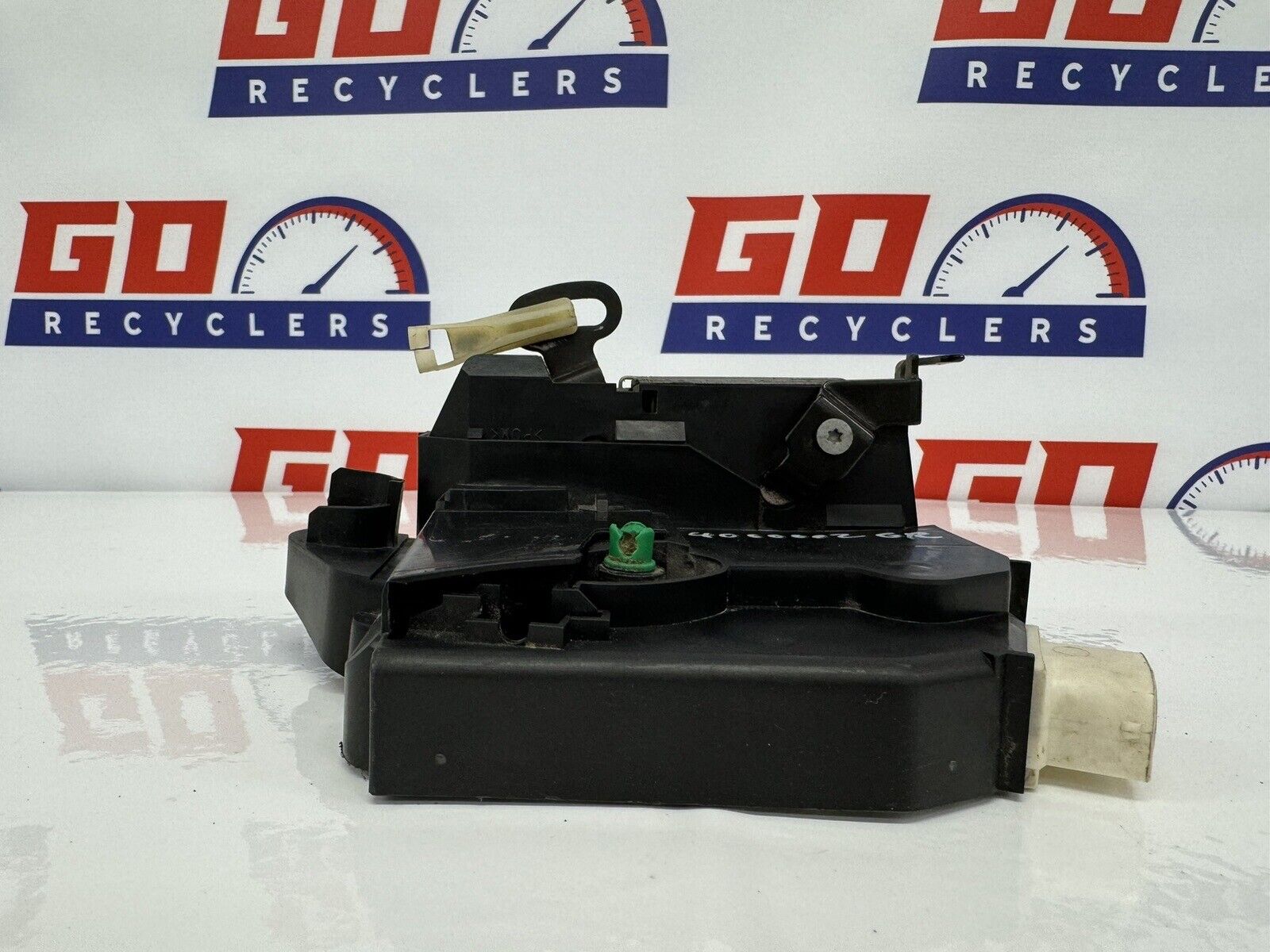 2012 Mini Cooper S R56 R57 R55 R58 R59 Left Driver Door Lock Actuator 2752595